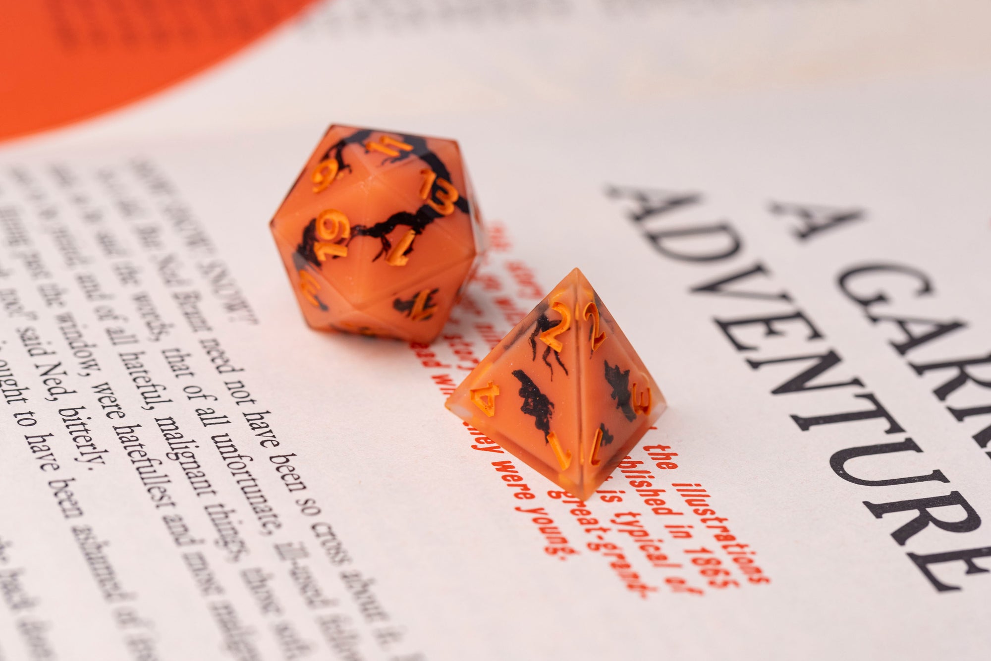 Creepy Critters of the Night - D20 + D4 Dice Sets